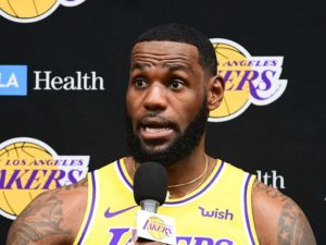 LeBron-James-Lakers-China